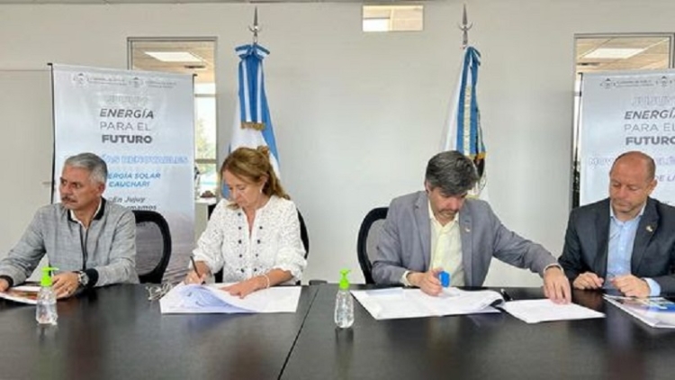 Firman Convenio de Cooperaci&oacute;n Acad&eacute;mica con la Facultad de Ciencias Econ&oacute;micas