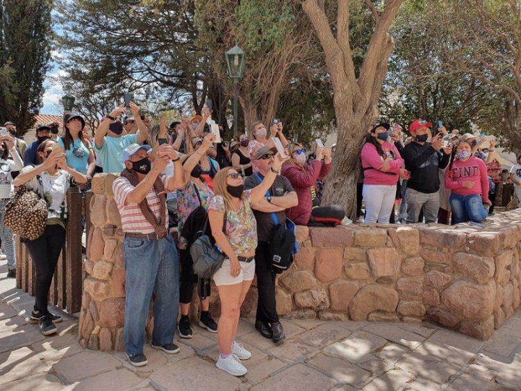 Fin de semana largo: El turismo gener&oacute; 300 millones de pesos en Jujuy