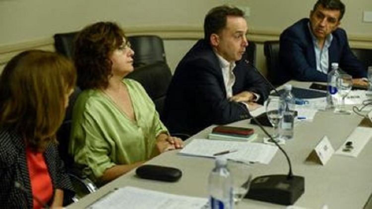 Reclamo conjunto por env&iacute;o de fondos educativos de Naci&oacute;n