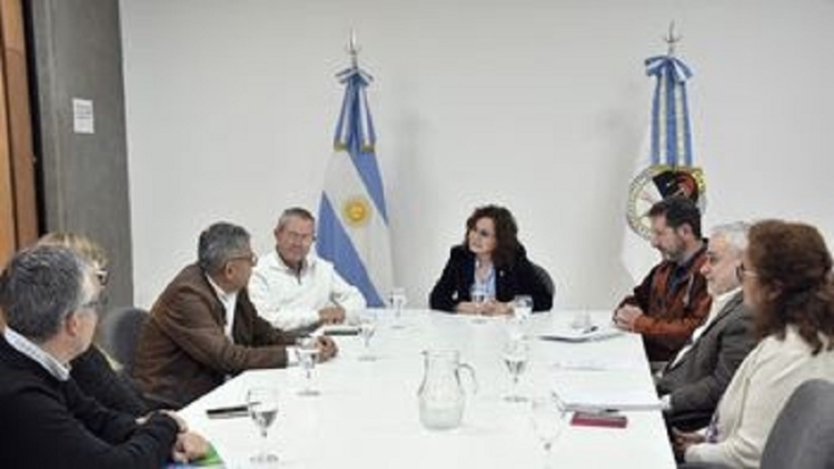 Energ&iacute;a y Educaci&oacute;n definen el marco para una nueva edici&oacute;n del concurso "El Saber Ilumina"