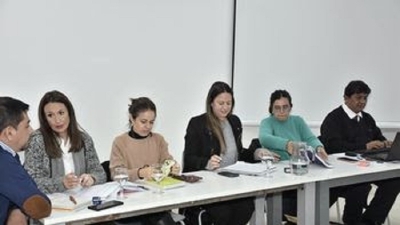 Apertura de sobres para la refacci&oacute;n de la Escuela de Comercio N&deg;2 de Palpal&aacute;