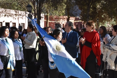 *El vicegobernador acompa&ntilde;&oacute; a la comunidad de Purmamarca en sus fiestas patronales*