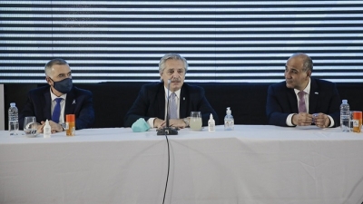 Fern&aacute;ndez destac&oacute; la pol&iacute;tica de "Estado presente" ante la pandemia