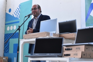 Innovaci&oacute;n educativa: el intendente Rivarola entreg&oacute; equipamiento para el &ldquo;aula virtual m&oacute;vil&rdquo; del cfp n&ordm; 1