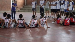Campus de B&aacute;squet en El Carmen con el plantel de "Jujuy B&aacute;squet"