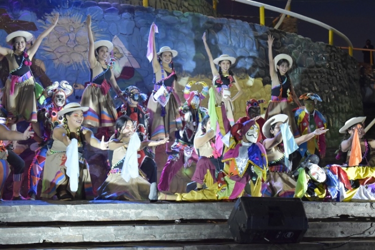 Con eventos art&iacute;sticos el municipio acompa&ntilde;a a la &ldquo;promo 2021&rdquo; para disfrutar su cena blanca