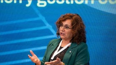 La ministra Miriam Serrano integr&oacute; panel educativo internacional en Paraguay