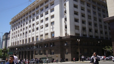 La recaudaci&oacute;n tributaria lleg&oacute; a $ 817.882 millones en abril, m&aacute;s del doble que en igual mes de 2020