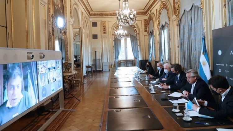 El Presidente analiz&oacute; la situaci&oacute;n sanitaria con los gobernadores, de cara a la nueva fase del aislamiento