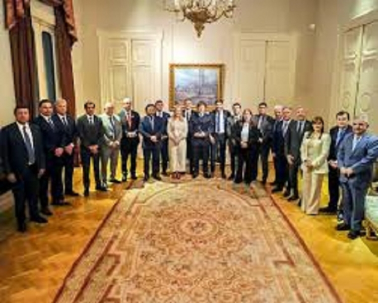 Milei plantea 3 Reformas clave y Presupuesto frente a Gobernadores