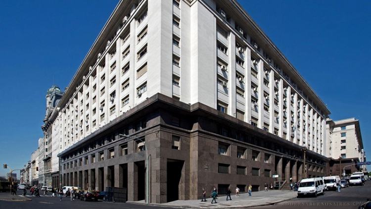 Econom&iacute;a obtuvo financiamiento por $254.672 millones a trav&eacute;s de bono atado al d&oacute;lar y otros t&iacute;tulos