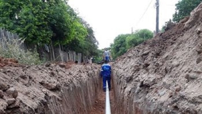 Avance del 80% en la instalaci&oacute;n de red cloacal para barrio "El Tri&aacute;ngulo" De Yuto