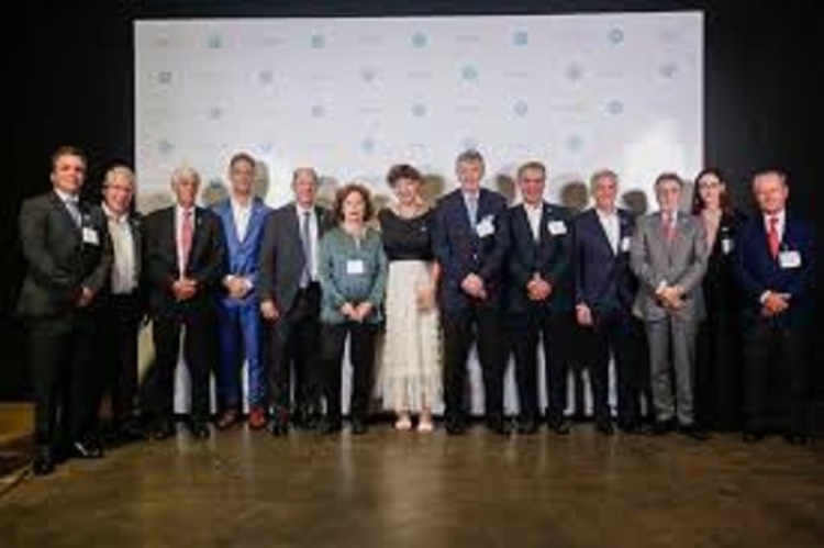 Gobernadores, ministros, legisladores y empresarios participaron de la cena del CIPPEC