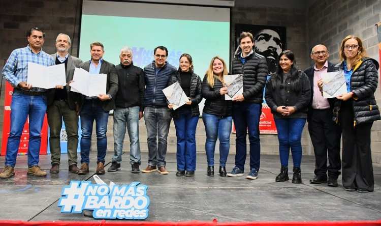 #Nomasbardoenredes declarado de inter&eacute;s municipal