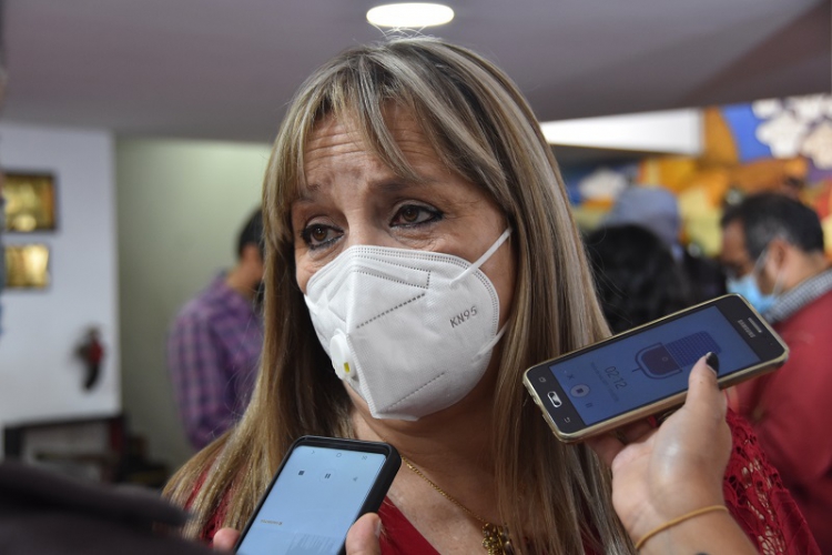 D&eacute;bora Ju&aacute;rez ante la muerte de docentes por covid: &ldquo;Esto no es casual, es producto de una pol&iacute;tica provincial&rdquo;