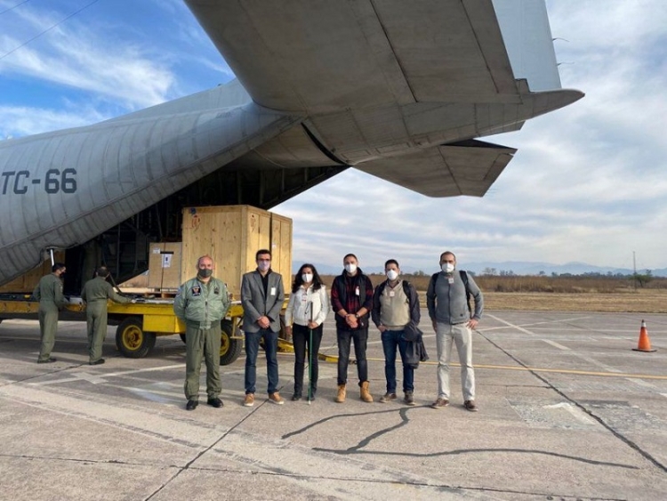 En un H&eacute;rcules de la Fuerza A&eacute;rea Argentina, lleg&oacute; a Jujuy equipamiento para el primer complejo de biotecnolog&iacute;a aplicado a cannabis medicinal del pa&iacute;s