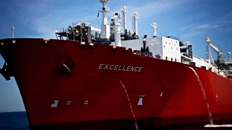 Aseguran que el segundo barco regasificador de GNL significar&aacute; un ahorro importante para el pa&iacute;s
