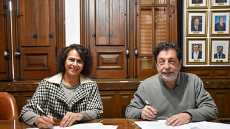 Firman convenio para implementar acciones de prevenci&oacute;n en violencia de g&eacute;nero