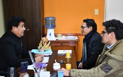Visita protocolar del C&oacute;nsul de Bolivia al Concejal N&eacute;stor Barrios
