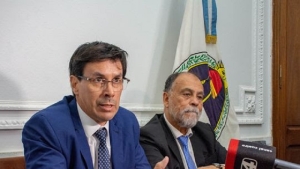 El aumento salarial de 30% para estatales se efectivizar&aacute; en un solo pago