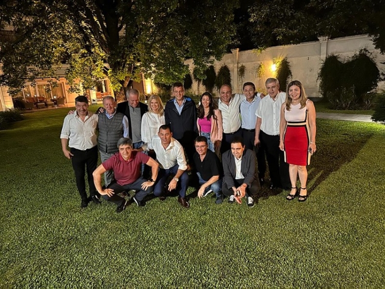 Vicegobernadores respaldan la candidatura de Massa