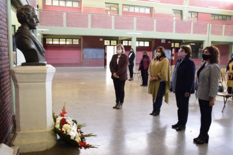 Calsina encabez&oacute; acto por el d&iacute;a del profesor