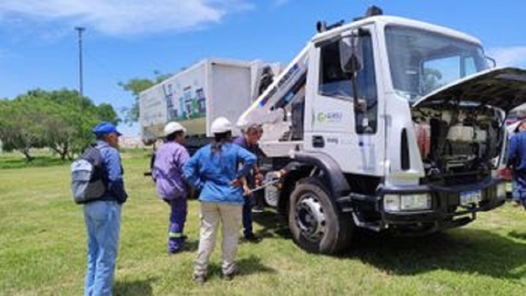 GIRSU Jujuy capacita a su personal en la operaci&oacute;n de camiones de &uacute;ltima generaci&oacute;n