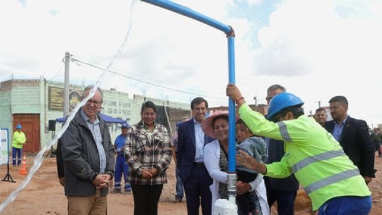 Sadir dej&oacute; en funcionamiento una red de agua potable en Humahuaca
