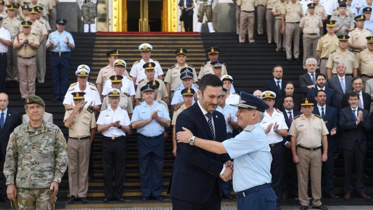 Petri puso en funciones al nuevo Jefe de Estado Mayor de las Fuerzas Armadas