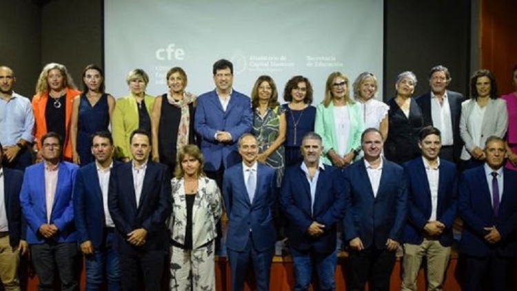 La ministra Serrano firm&oacute; el compromiso de Jujuy para un Plan Federal de Alfabetizaci&oacute;n