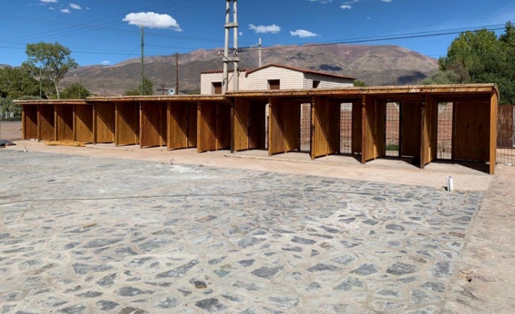 Uqu&iacute;a: &uacute;ltimos detalles de obras en el entorno de la plaza