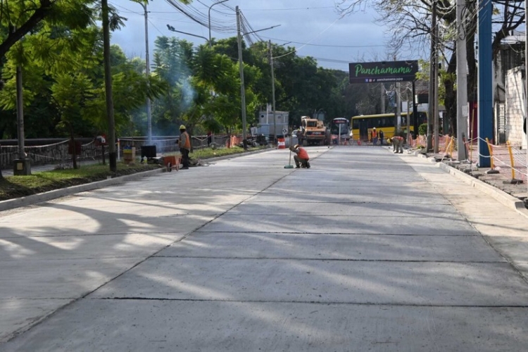 Restricci&oacute;n vehicular por obras de repavimentaci&oacute;n en avenida Hip&oacute;lito Yrigoyen