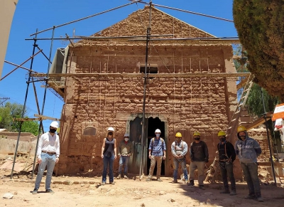 Se realiza el drizado en la iglesia de Uqu&iacute;a: saberes antiguos por el patrimonio
