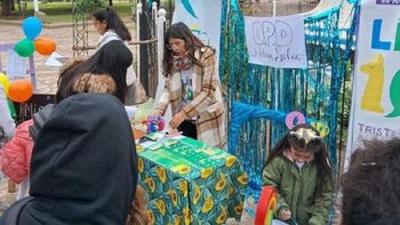 Promoci&oacute;n de Derechos de la Ni&ntilde;ez y L&iacute;nea 102 en Palma Sola