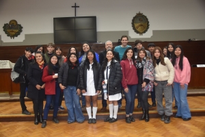 Alumnos del Nacional N&deg; 1 visitaron la Legislatura