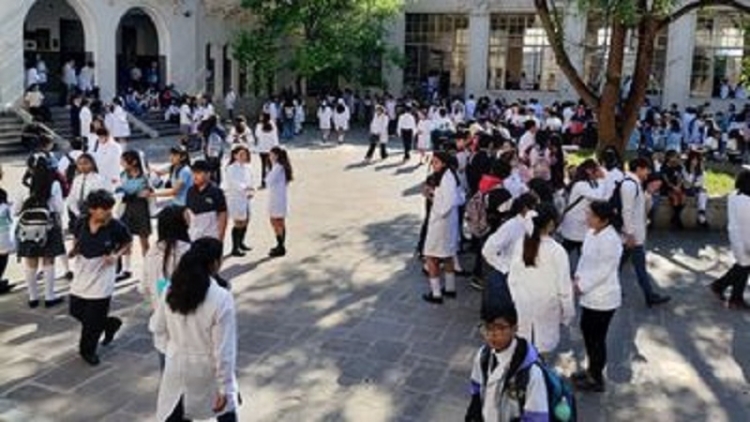 Ingreso a 1er a&ntilde;o de Educaci&oacute;n Secundaria: confirmaci&oacute;n de inscripci&oacute;n definitiva hasta el miercoles 13