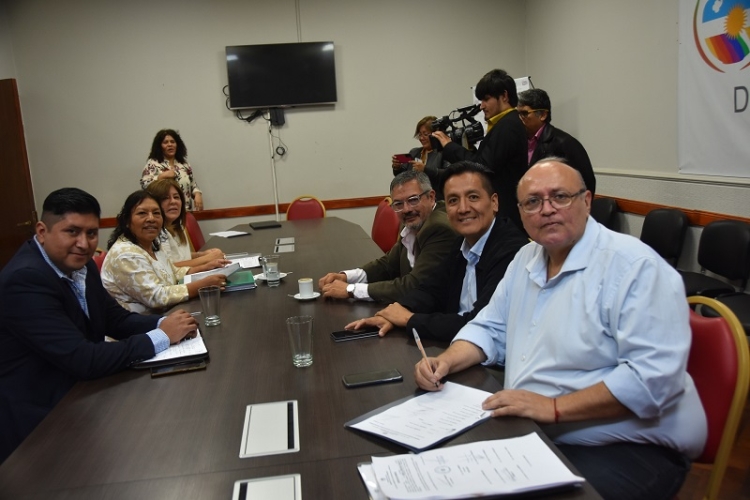 La Comisi&oacute;n de Obras P&uacute;blicas emiti&oacute; despachos y diagram&oacute; agenda de visita a distintas obras