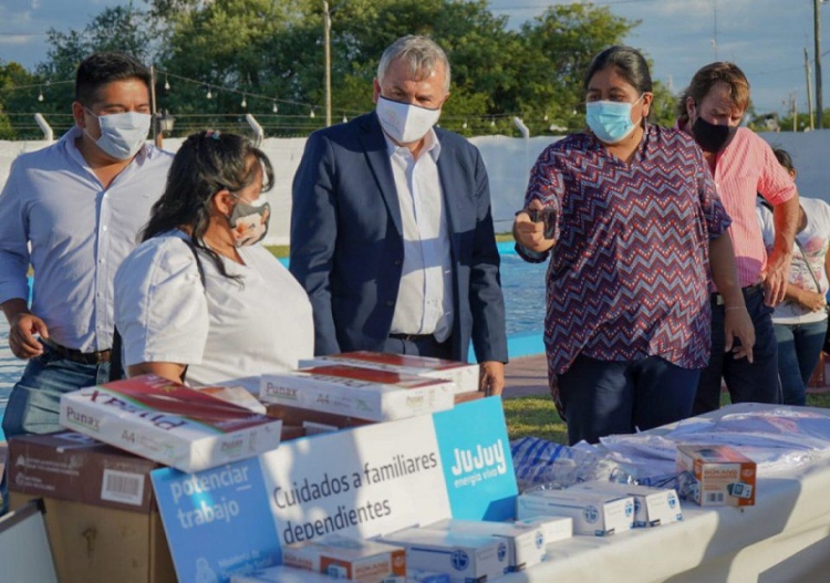 Ampl&iacute;an cobertura. Incorporan a profesionales de salud y educaci&oacute;n