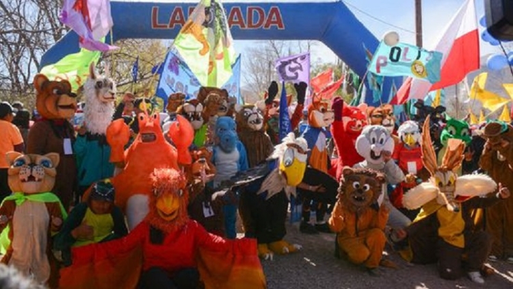 Marco imponente en la Quebrada para "Primavera en las Alturas"