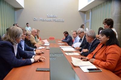La comisi&oacute;n de Econom&iacute;a constituy&oacute; sus autoridades