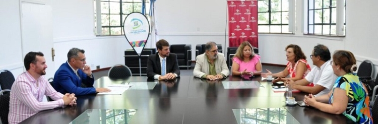 Importante encuentro entre el intendente Ra&uacute;l Jorge y el Colegio de Farmac&eacute;uticos para reforzar el control de medicamentos