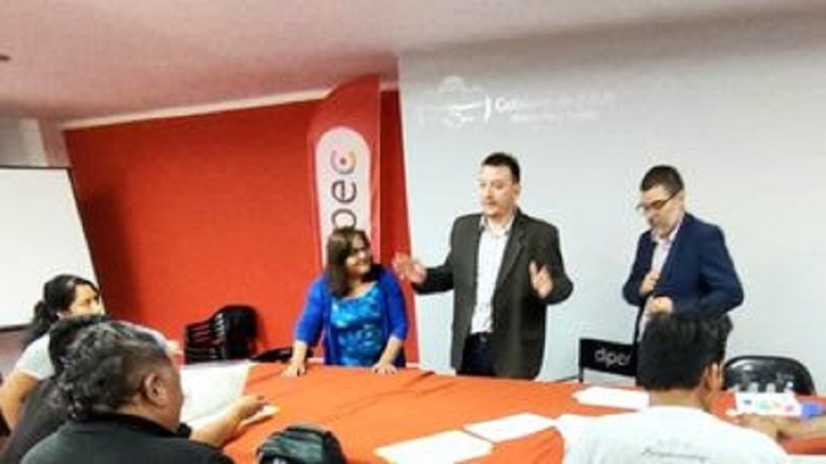 La DIPEC entreg&oacute; mapas con informaci&oacute;n geogr&aacute;fica a municipios