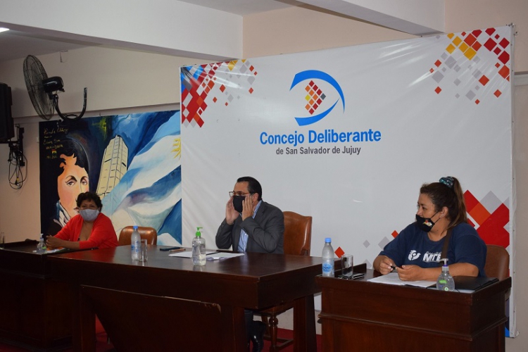 Concejales recibieron a diversas organizaciones de vendedores ambulantes
