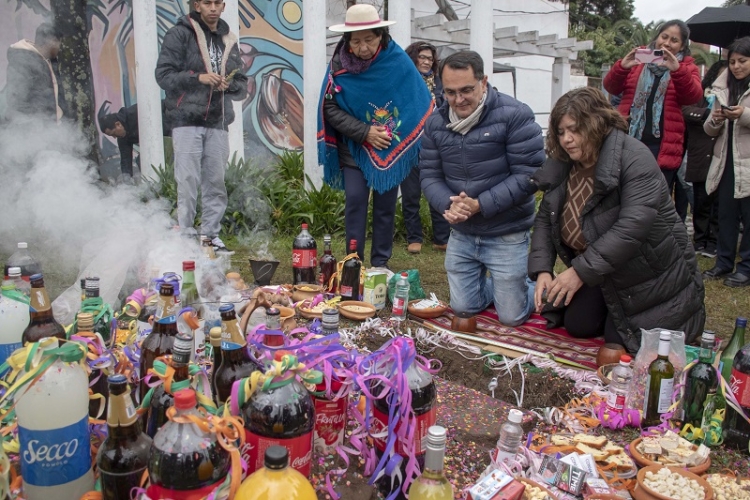 Ediles y empleados realizaron la ceremonia a la Pachamama