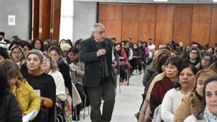 Cien facilitadores territoriales se sumaron al tren de la alfabetizaci&oacute;n