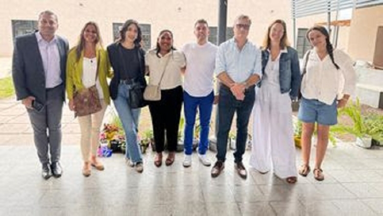 Autoridades educativas y la Asociaci&oacute;n Conciencia recorrieron el Centro de Verano Crecer de Monterrico