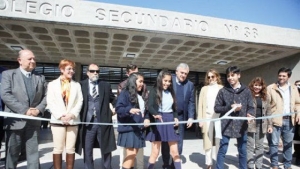 Morales inaugur&oacute; el nuevo edificio del Secundario 38 de Las Pampitas