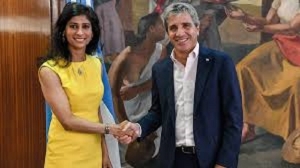 Caputo lleg&oacute; a Washington y participa de la reuni&oacute;n anual del FMI y el Banco Mundial