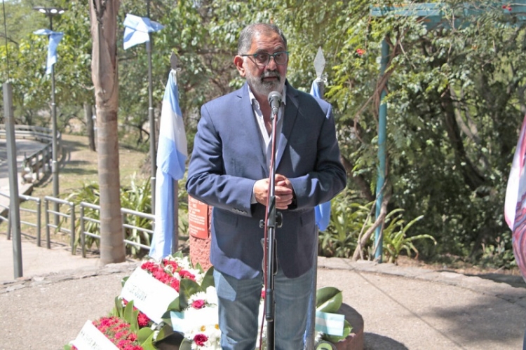 Acto en conmemoraci&oacute;n a Arturo Illia