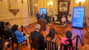 El Gobernador promulg&oacute; las leyes de Audiovisual y de Participaci&oacute;n Cultural